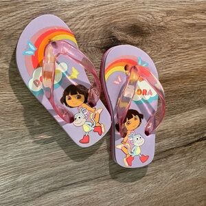 Dora flip flops 7/8C